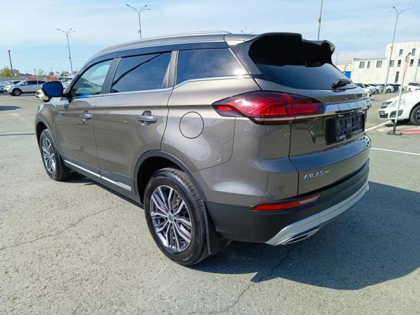 Geely Atlas Pro с пробегом 2023 года, цена 2 099 995 рублей, 48686 км, внедорожник, Автокод Объявления