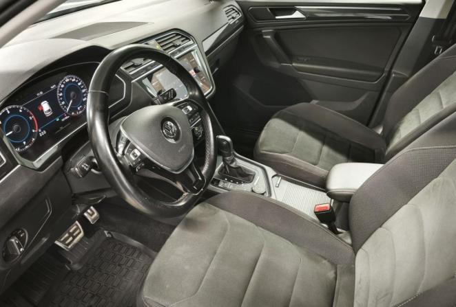 Volkswagen Tiguan II с пробегом 2018 года, цена 2 300 000 рублей, 150926 км, внедорожник, Автокод Объявления
