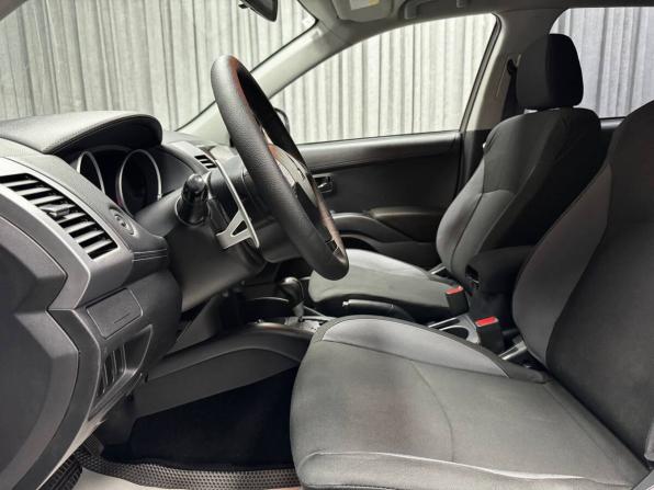 Mitsubishi Outlander II Рестайлинг с пробегом 2011 года, цена 1 250 000 рублей, 263114 км, внедорожник, Автокод Объявления