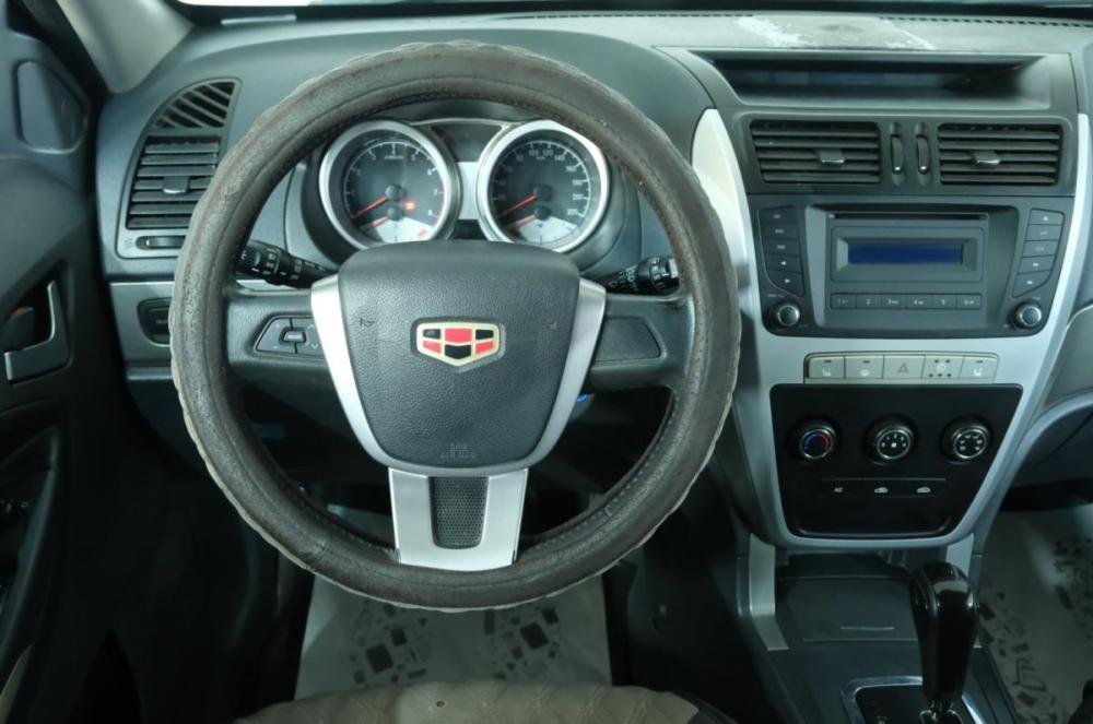 Geely Emgrand X7 I Омск  - изображение 12