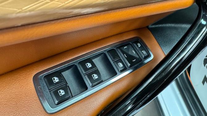 Lada (ВАЗ) Vesta I Рестайлинг (NG) с пробегом 2024 года, цена 1 420 000 рублей, 26165 км, седан, Автокод Объявления