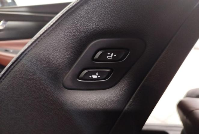 Hyundai Santa Fe IV Рестайлинг с пробегом 2021 года, цена 4 620 000 рублей, 44229 км, внедорожник, Автокод Объявления