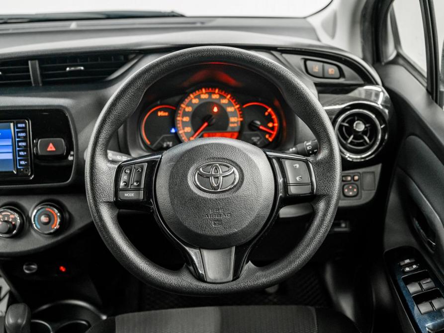 Toyota Vitz III (XP130) Рестайлинг 2 Красноярск  - изображение 9