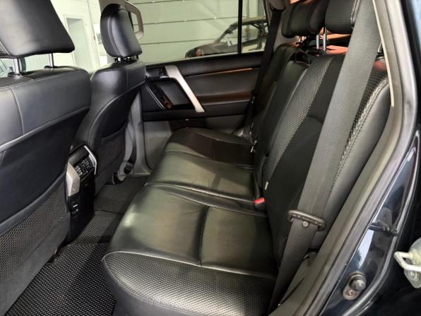 Toyota Land Cruiser Prado 150 Series с пробегом 2010 года, цена 2 457 000 рублей, 262096 км, внедорожник, Автокод Объявления