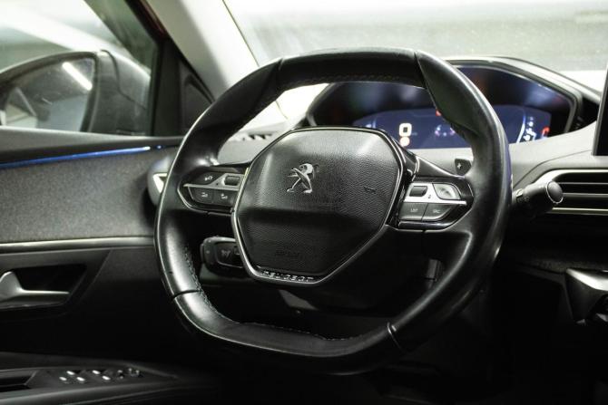 Peugeot 3008 II с пробегом 2018 года, цена 1 649 000 рублей, 157342 км, внедорожник, Автокод Объявления