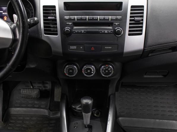 Mitsubishi Outlander II Рестайлинг с пробегом 2010 года, цена 898 000 рублей, 222868 км, внедорожник, Автокод Объявления