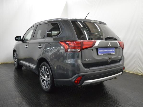 Mitsubishi Outlander III Рестайлинг 2 с пробегом 2015 года, цена 1 700 000 рублей, 239825 км, внедорожник, Автокод Объявления