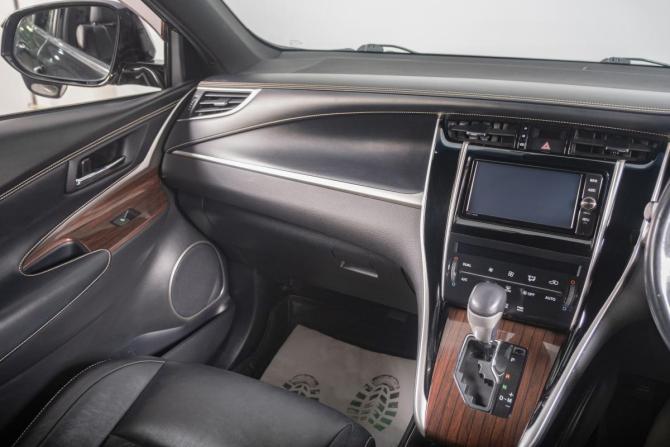 Toyota Harrier III (XU60) с пробегом 2017 года, цена 2 689 000 рублей, 100300 км, внедорожник, Автокод Объявления