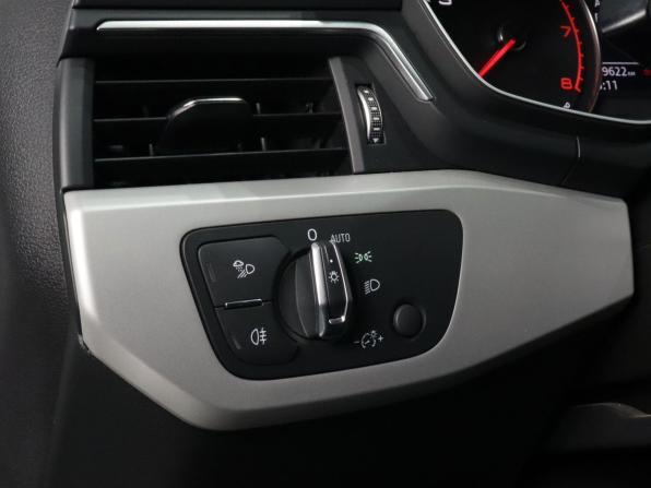 Audi A4 V (B9) Рестайлинг с пробегом 2021 года, цена 2 820 000 рублей, 119621 км, седан, Автокод Объявления