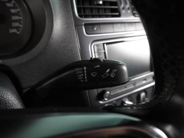 Volkswagen Polo V Рестайлинг с пробегом 2020 года, цена 1 229 000 рублей, 90345 км, седан, Автокод Объявления