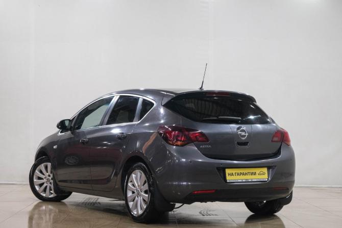 Opel Astra J с пробегом 2011 года, цена 669 000 рублей, 209000 км, хэтчбек, Автокод Объявления