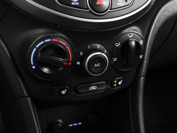 Hyundai Solaris I с пробегом 2012 года, цена 915 000 рублей, 169180 км, седан, Автокод Объявления