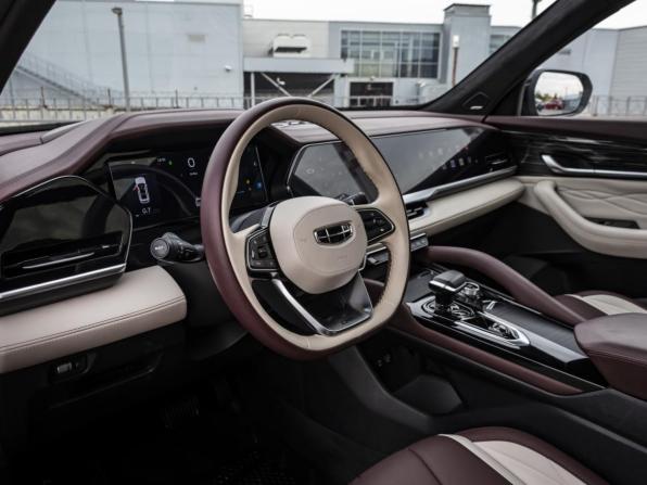Geely Monjaro I с пробегом 2024 года, цена 3 597 000 рублей, 27850 км, внедорожник, Автокод Объявления