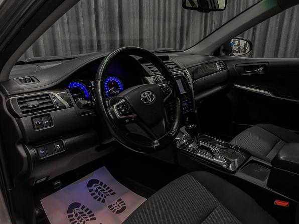 Toyota Camry VII (XV50) Рестайлинг с пробегом 2015 года, цена 1 590 000 рублей, 177000 км, седан, Автокод Объявления