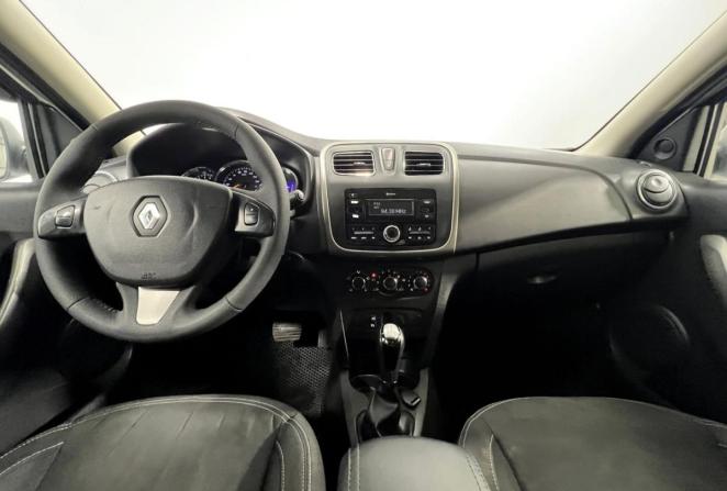 Renault Logan II с пробегом 2017 года, цена 500 000 рублей, 271174 км, седан, Автокод Объявления