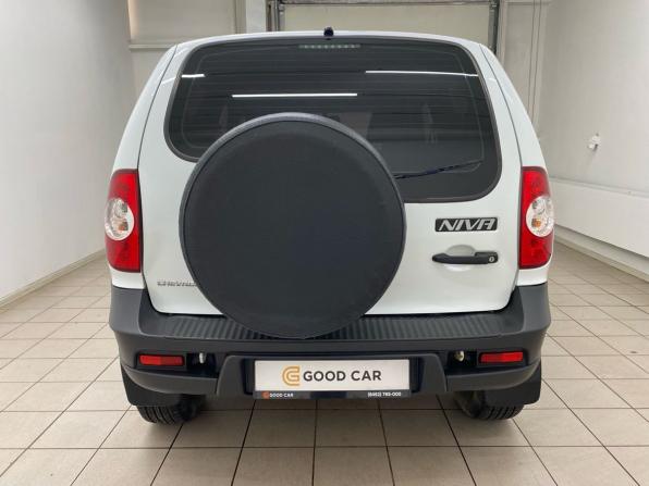 Chevrolet Niva I Рестайлинг с пробегом 2018 года, цена 735 000 рублей, 96630 км, внедорожник, Автокод Объявления