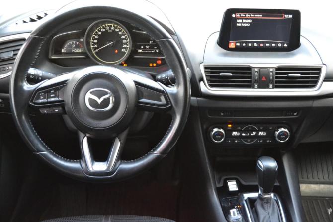 Mazda 3 III (BM) Рестайлинг с пробегом 2017 года, цена 1 490 000 рублей, 140607 км, хэтчбек, Автокод Объявления