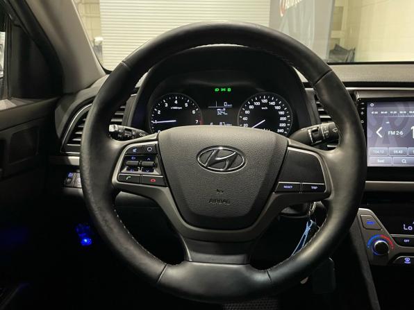 Hyundai Elantra VI (AD) с пробегом 2017 года, цена 1 350 000 рублей, 143602 км, седан, Автокод Объявления