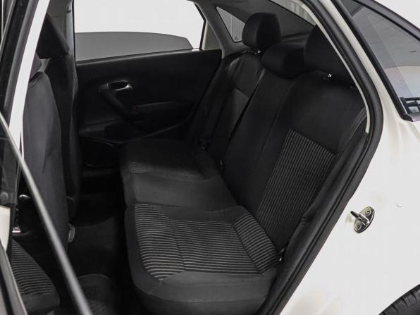 Volkswagen Polo V с пробегом 2013 года, цена 849 000 рублей, 293305 км, седан, Автокод Объявления