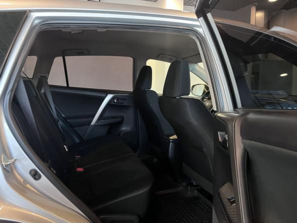Toyota RAV4 IV (XA40) с пробегом 2015 года, цена 2 480 000 рублей, 56687 км, внедорожник, Автокод Объявления
