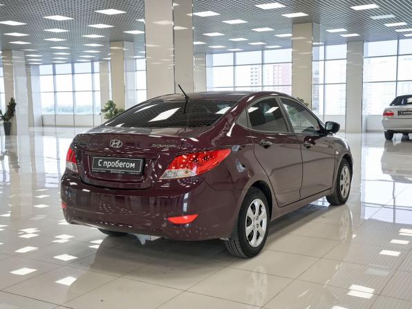 Hyundai Solaris I с пробегом 2013 года, цена 862 000 рублей, 107527 км, седан, Автокод Объявления