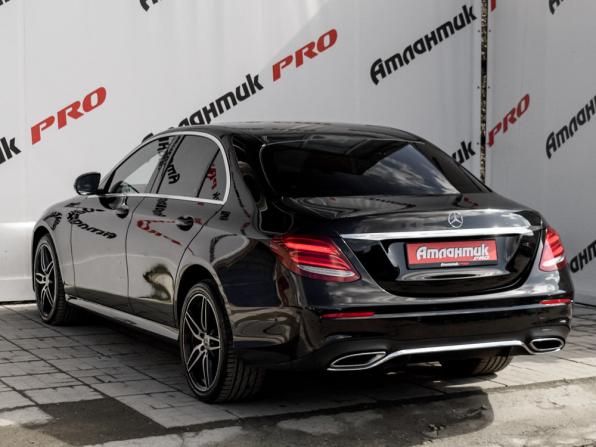 Mercedes-Benz E-Класс V (W213 S213 C238) с пробегом 2019 года, цена 2 830 000 рублей, 198784 км, седан, Автокод Объявления