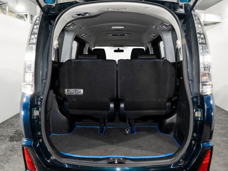 Toyota Voxy III (R80) Иркутск  - изображение 19