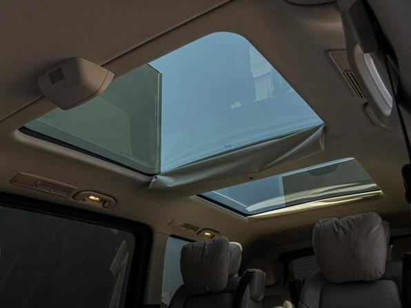 Mercedes-Benz V-Класс III (W447) Рестайлинг с пробегом 2022 года, цена 9 700 000 рублей, 17689 км, минивэн, Автокод Объявления