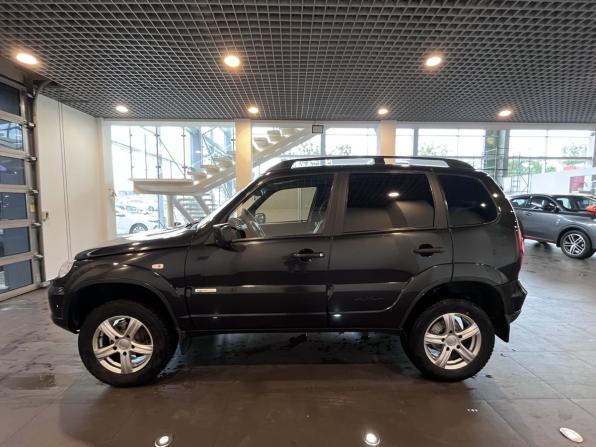 Chevrolet Niva I Рестайлинг с пробегом 2011 года, цена 370 000 рублей, 287364 км, внедорожник, Автокод Объявления
