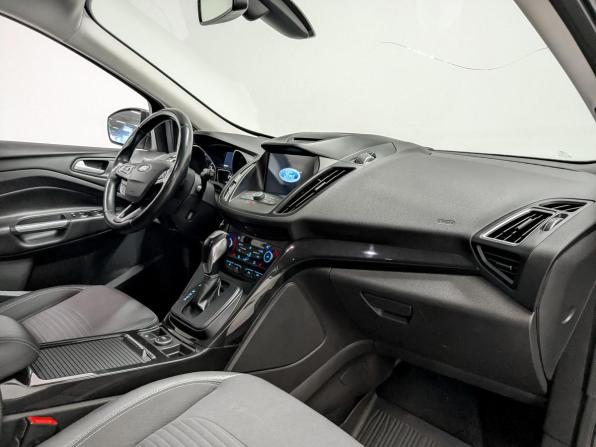 Ford Kuga II Рестайлинг с пробегом 2018 года, цена 1 750 000 рублей, 103949 км, внедорожник, Автокод Объявления
