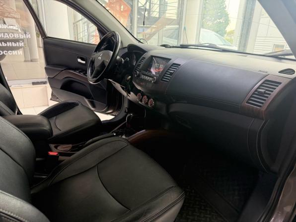 Mitsubishi Outlander II Рестайлинг с пробегом 2012 года, цена 1 190 000 рублей, 200863 км, внедорожник, Автокод Объявления