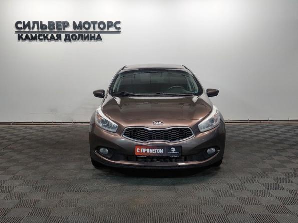 Kia Ceed II с пробегом 2012 года, цена 840 000 рублей, 196231 км, хэтчбек, Автокод Объявления