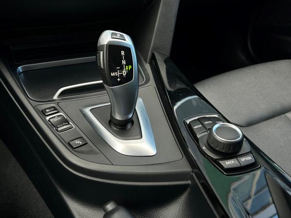 BMW 3 серии VI (F3x) Рестайлинг с пробегом 2018 года, цена 1 825 600 рублей, 148531 км, седан, Автокод Объявления