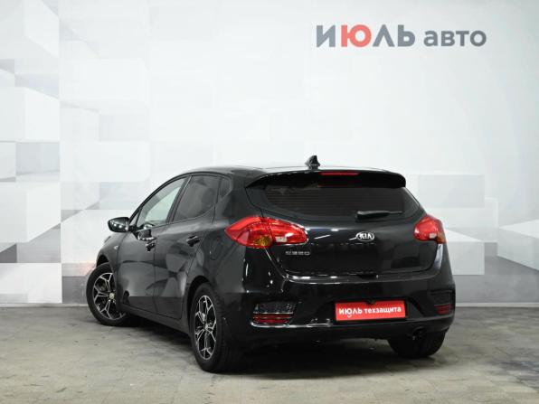 Kia Ceed II Рестайлинг с пробегом 2018 года, цена 1 375 000 рублей, 158929 км, хэтчбек, Автокод Объявления