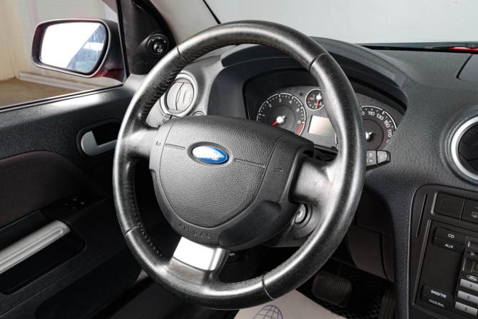Ford Fusion I Рестайлинг с пробегом 2007 года, цена 499 000 рублей, 205000 км, хэтчбек, Автокод Объявления