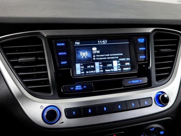 Hyundai Solaris II с пробегом 2017 года, цена 1 280 000 рублей, 105230 км, седан, Автокод Объявления