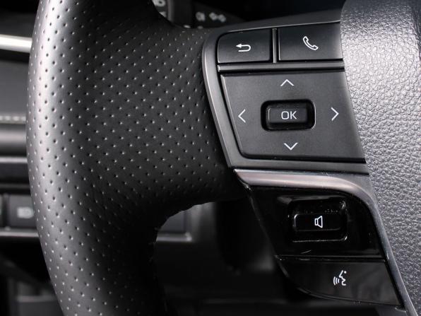 Toyota Camry IX (XV80) China Market с пробегом 2025 года, цена 3 679 000 рублей, 15000 км, седан, Автокод Объявления