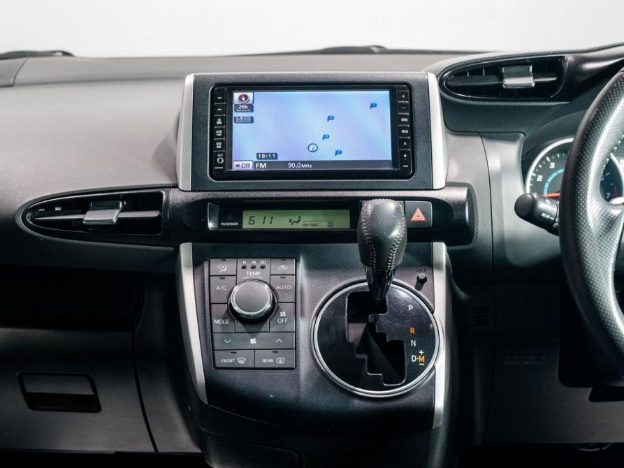 Toyota Wish II Чита  - изображение 10