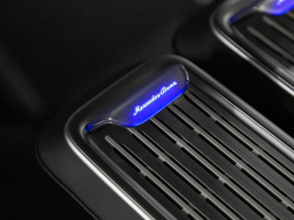 Новый Mercedes-Benz V-Класс III (W447) Рестайлинг 2 2026 года, цена 14 878 500 рублей, минивэн, Автокод Объявления