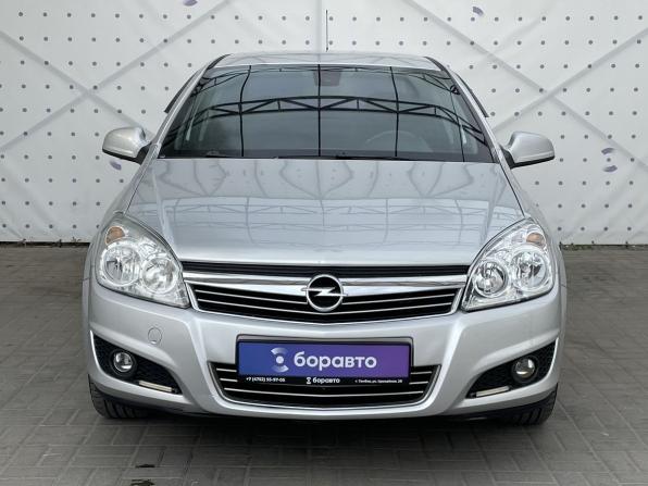 Opel Astra H Рестайлинг с пробегом 2011 года, цена 600 000 рублей, 173960 км, седан, Автокод Объявления