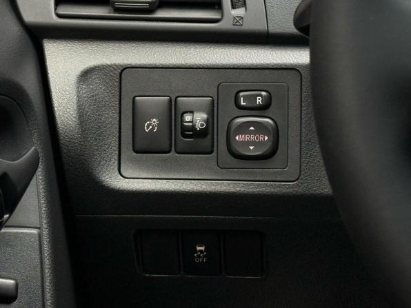 Toyota Verso I Рестайлинг с пробегом 2013 года, цена 1 539 000 рублей, 164673 км, компактвэн, Автокод Объявления