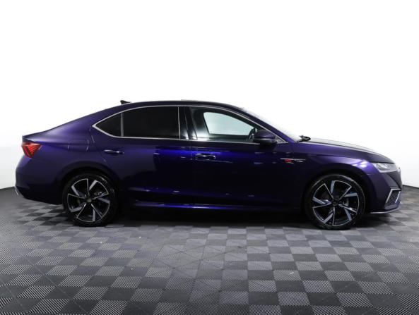 Skoda Octavia IV (A8) с пробегом 2021 года, цена 2 490 000 рублей, 82177 км, лифтбек, Автокод Объявления