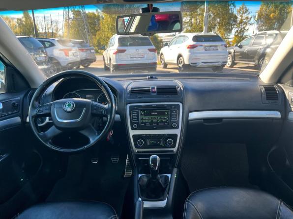 Skoda Octavia II (A5) Рестайлинг с пробегом 2011 года, цена 899 000 рублей, 270559 км, универсал, Автокод Объявления