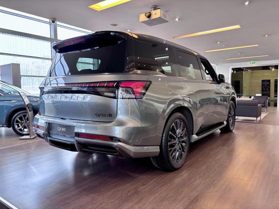 Infiniti QX80 II Москва  - изображение 5
