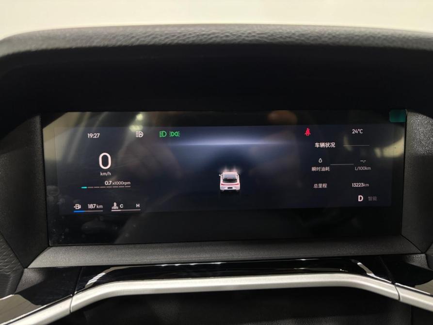 Geely Coolray I Рестайлинг Альметьевск  - изображение 17