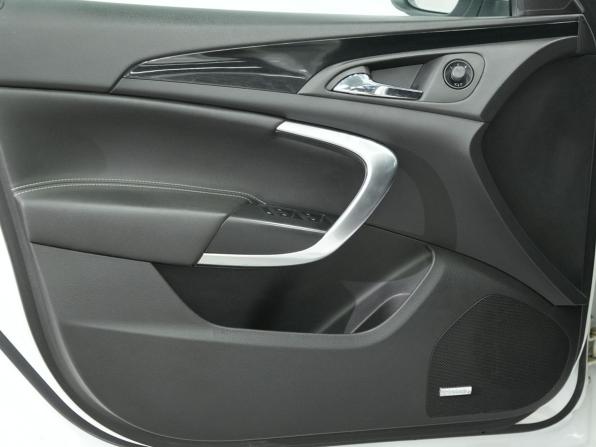 Opel Insignia OPC I с пробегом 2013 года, цена 1 900 000 рублей, 99350 км, седан, Автокод Объявления