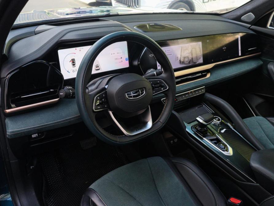 Geely Monjaro I Москва  - изображение 14
