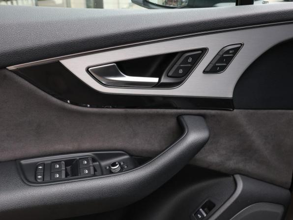 Audi Q7 II (4M) с пробегом 2018 года, цена 3 949 000 рублей, 106614 км, внедорожник, Автокод Объявления