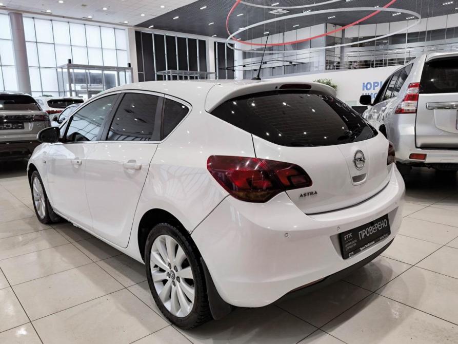 Opel Astra J Казань  - изображение 8