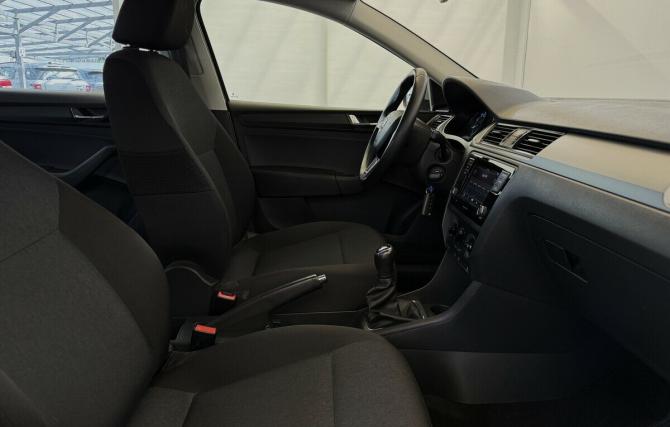 Skoda Rapid I Рестайлинг с пробегом 2019 года, цена 1 222 000 рублей, 107103 км, лифтбек, Автокод Объявления